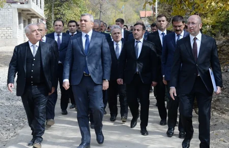 Baş nazir və Prezident Administrasiyasının rəhbəri Şərqi Zəngəzura səfər edib