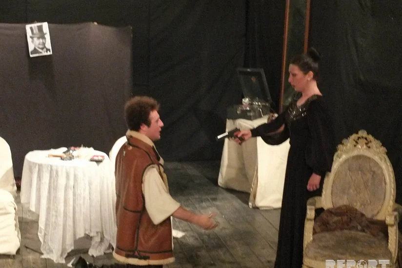 Tbilisidəki Azərbaycan Dövlət Dram Teatrında A.Çexovun “Ayı” əsəri tamaşaya qoyulub - FOTO