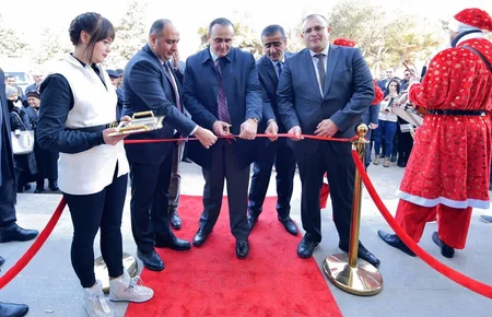Bakıda yeni “RAHAT” Gourmetmarketin təntənəli açılışı olub