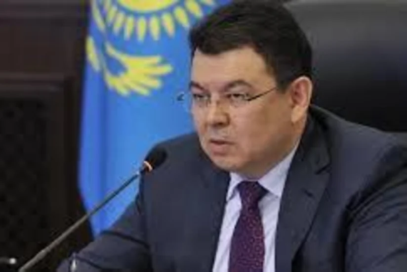 Казахстан возобновляет экспорт бензина за рубеж