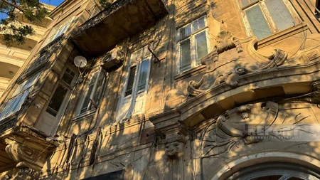 Yasamalda memarlıq abidəsinin eyvanının uçmasına münasibət bildirilib