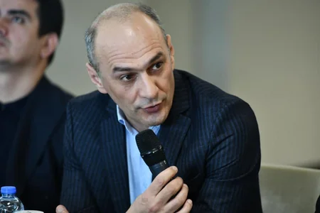 Fərid Qayıbov idman mediasının nümayəndələri ilə görüşüb