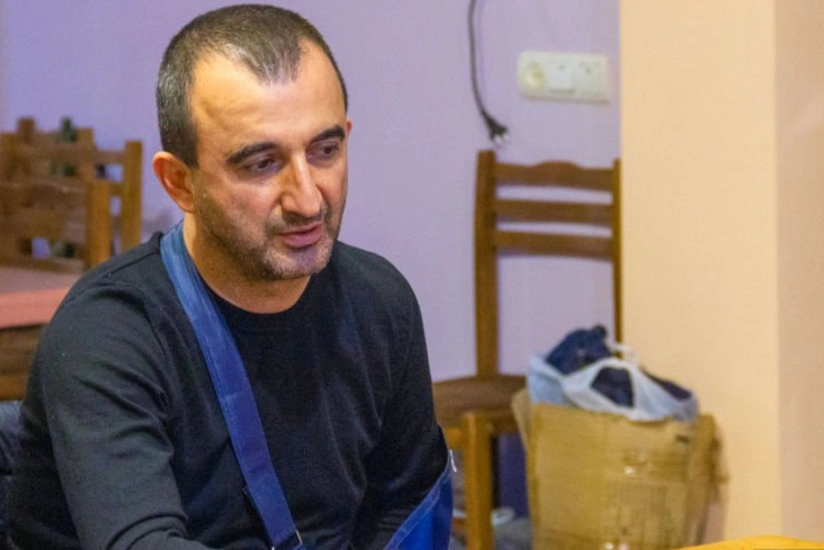 Nikol Paşinyana qarşı etiraz aksiyası təşkil edən mer saxlanılıb