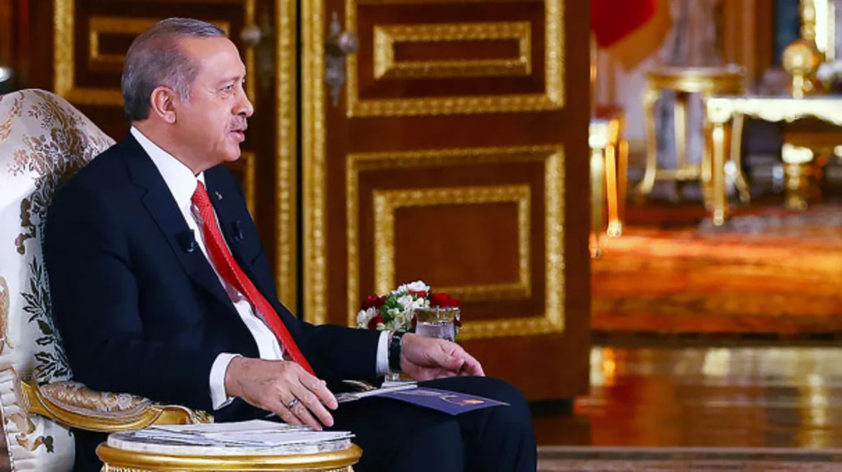 Ərdoğan: Ryuttenin Niderlandın sahibi olduğunu deməsi öz xalqına hörmətsizlikdir