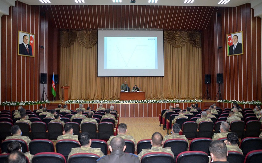 Bölmə komandirlərinin müavinləri ilə toplantı keçirilib