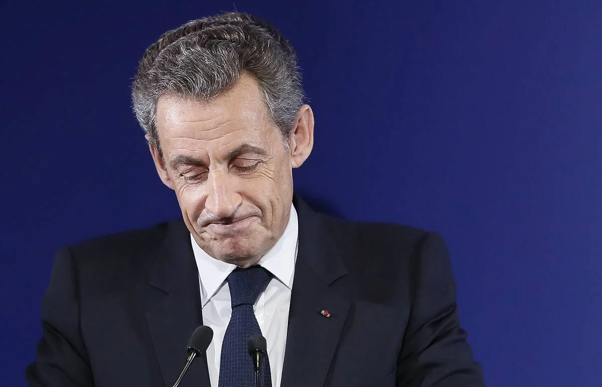 Sarkozi: Fransa parlamentinin Makron tərəfindən buraxılması riskli addımdır