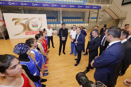 Sahil Babayev və Fərid Qayıbov boks millisinin məşqini izləyib