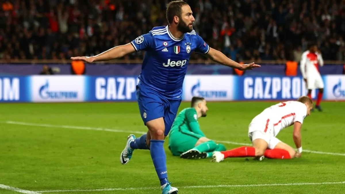 Bu gün futbol üzrə Çempionlar Liqasında ilk finalçı müəyyənləşəcək