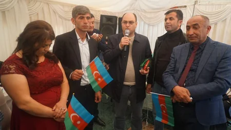 Parlament jurnalistləri cəbhə bölgəsində bayraq aksiyası keçiriblər - FOTOREPORTAJ