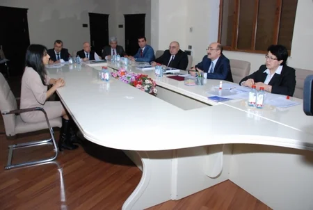 Əbülfəs Qarayev Kürdəmirdə vətəndaşları qəbul edib