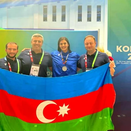 İslamiada: Azərbaycan üzgüçüsü gümüş medal qazanıb