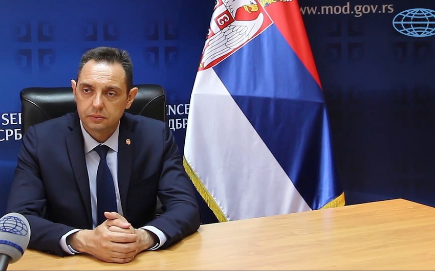 Serbiyanın müdafiə naziri koronavirusa yoluxub