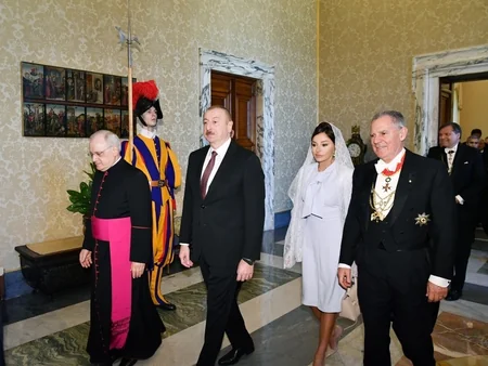 Prezident İlham Əliyev Vatikanda Papa Fransisk ilə görüşdü - FOTO - YENİLƏNİB