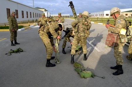 Azerbaijani military unit conducts artillery relay competitions