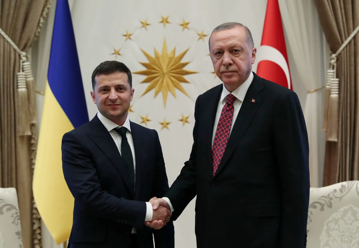 Zelenski və Ərdoğan Rusiya-Ukrayna müharibəsində baş verənləri müzakirə ediblər