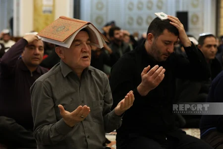 Bakıda Qədr gecəsi keçirilir - FOTOREPORTAJ