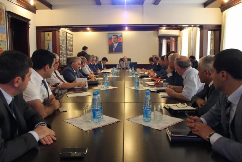 Komitə sədri: “Məhəllədaxili tikintilərdə 10-12 mərtəbəli yaşayış binalarının tətbiqi tövsiyə olunur”