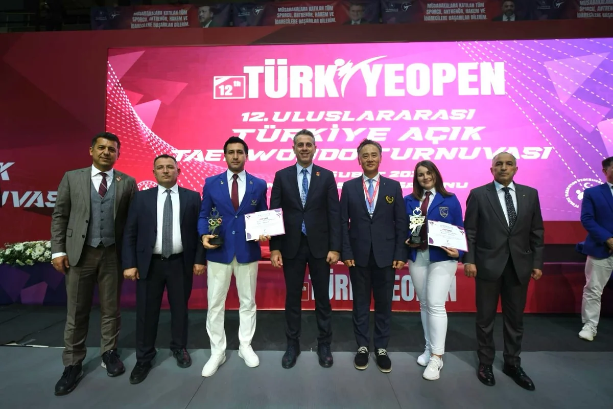 Azərbaycanlı referi Türkiyədəki yarışın ən yaxşı hakimi seçilib