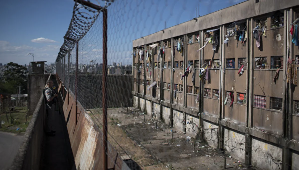 Braziliyada penitensiar böhranı həll etmək üçün 30 həbsxana tikiləcək