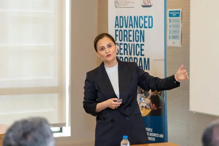 ADA Universiteti və XİN-in birgə təşkilatçılığı ilə keçirilən “Xarici Siyasət Proqramı” başa çatıb