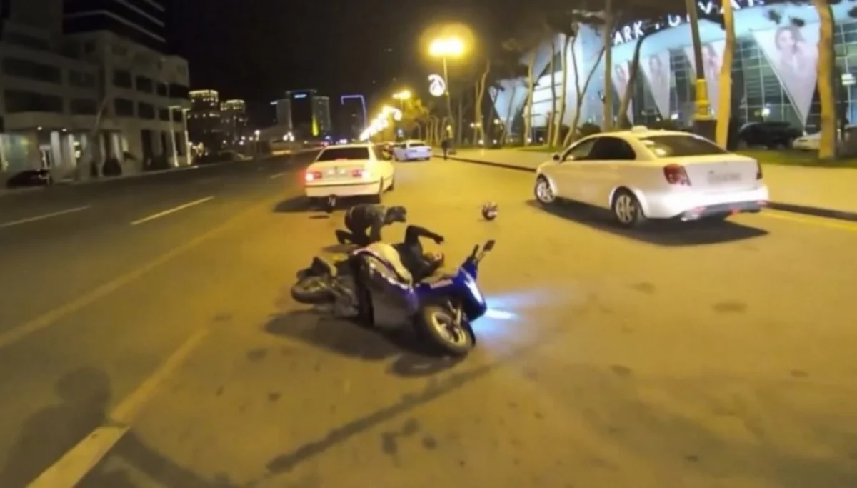 Bakıda qəzaya düşən moped sürücüsü xəstəxanada öldü