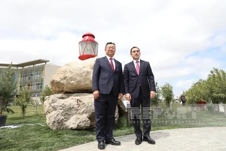 Bakı Limanı Çinin Qinqdau Limanı ilə qardaşlaşıb
