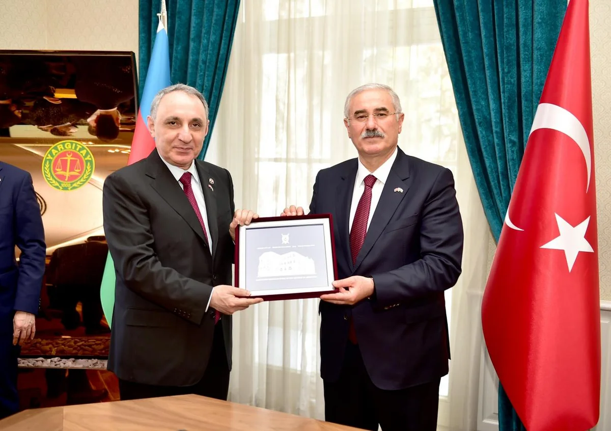 Baş prokuror Türkiyə Ali Məhkəməsinin sədrilə görüşdü