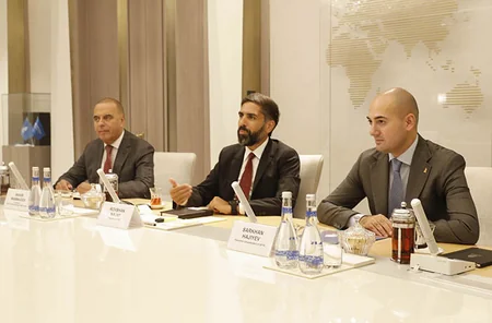 Rövşən Nəcəf Gürcüstan Futbol Federasiyasının prezidenti ilə görüşüb