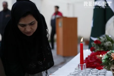 Pakistanın Azərbaycandakı səfirliyində terror aktı qurbanlarının xatirəsi anılıb