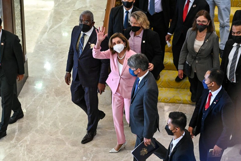Pelosi makes statement from Taiwan: Our visit is in no way contradicts China policy of US