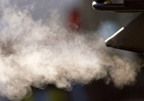 В Баку женщина с двумя дочерьми отравились газом