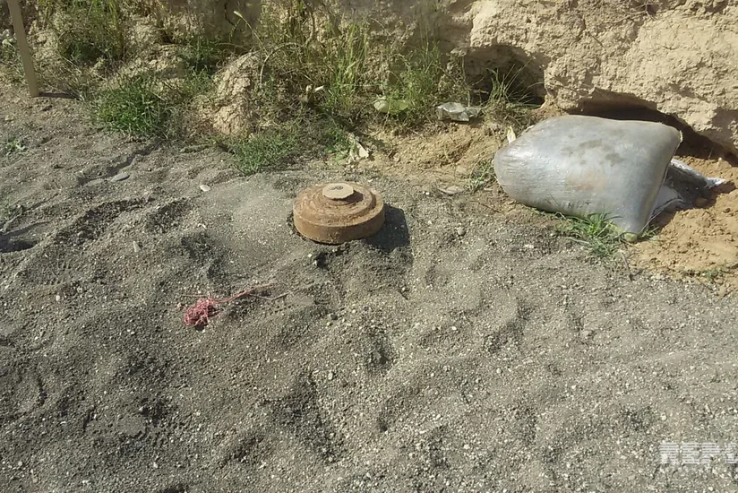 Ağcabədidə avtomobil körpüsünün altında tank əleyhinə mina tapılıb - FOTO