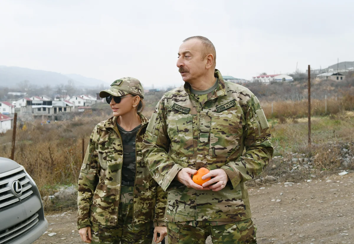 Prezident İlham Əliyev və xanımı Qubadlıdan Bakıya xurma gətirdi