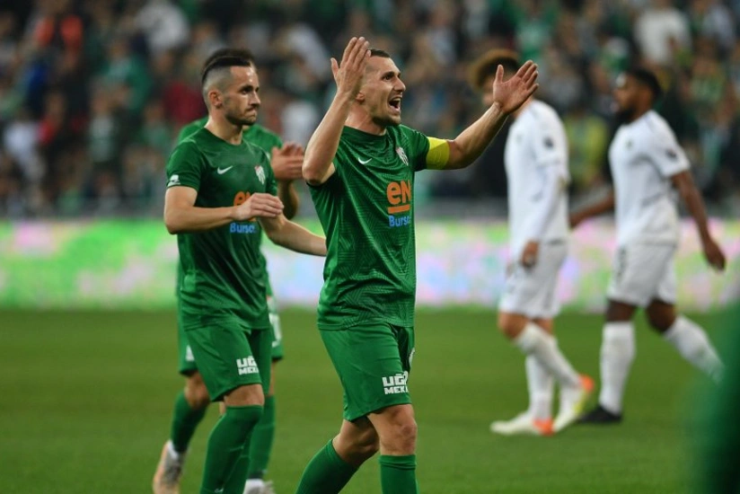 Namik Ələskərovun komandasının oyunu hava şəraitinə görə təxirə salınıb