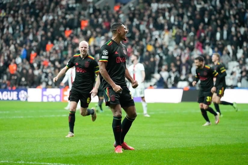 Ayaksın futbolçusu Çempionlar Liqasının tarixinə düşüb