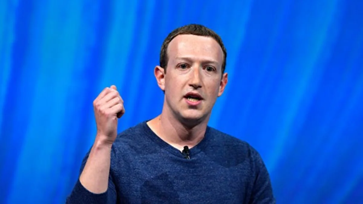 Акционеры Facebook хотят отправить в отставку Цукерберга