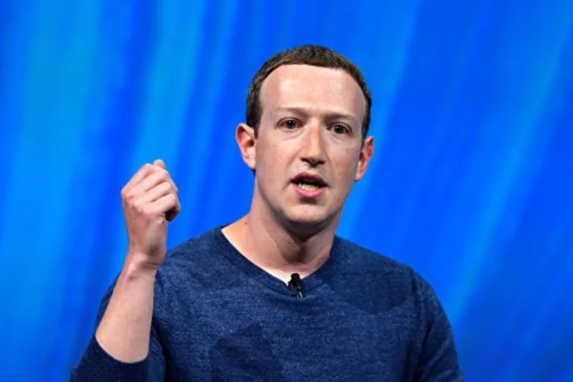 Акционеры Facebook хотят отправить в отставку Цукерберга