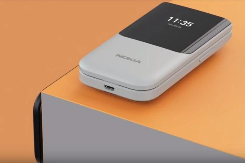Nokia yeni 2720 Flip modelini təqdim edib - FOTO - VİDEO