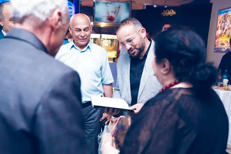 Bank Respublika Bakı və Gəncədə ADR-in 100 illiyinə həsr olunmuş filmin premyerasını keçirib