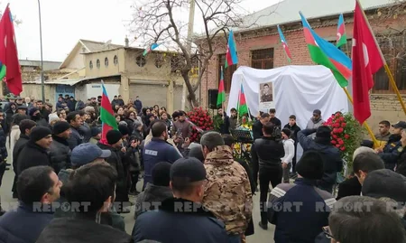Gəncədə Vətən müharibəsi şəhidinin adına inşa olunan bulağın açılışı olub