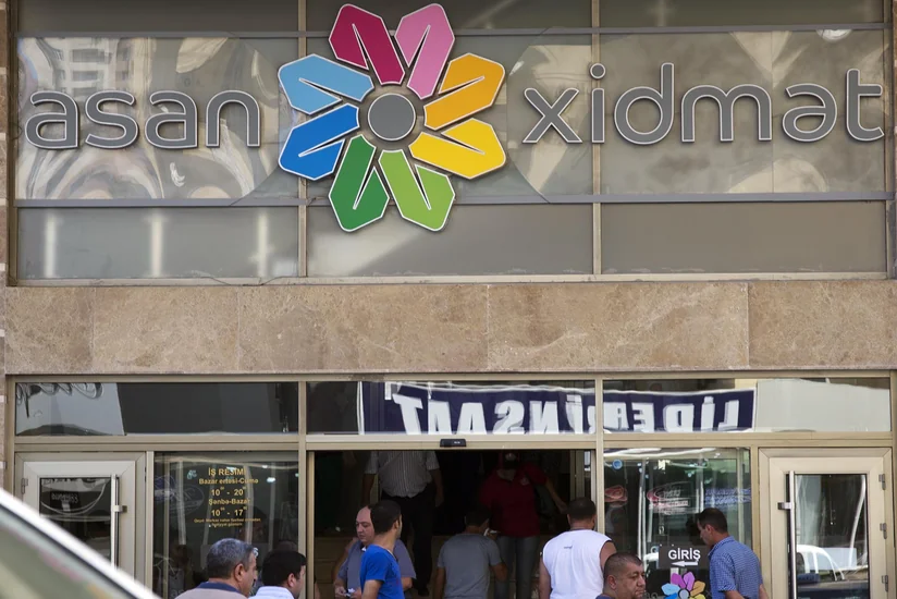 ASAN xidmət Binəqədi və Xətaidə yanan binaların sakinlərini sənədlərlə təmin edib