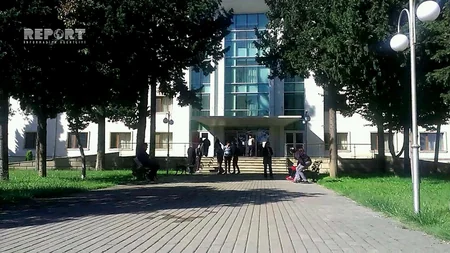 Electrofishing man hit by voltage in Azerbaijan - PHOTO