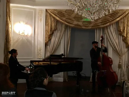 Fransada pianoçu İsfar Sarabskinın konserti olub