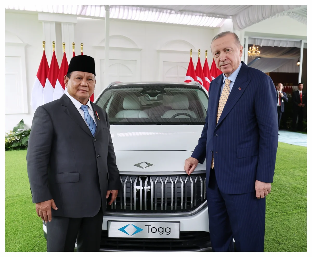 Эрдоган подарил президенту Индонезии электромобиль Togg