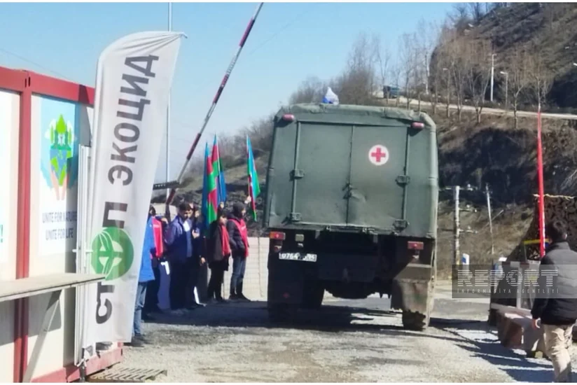 Xankəndi-Laçın yolunda sülhməramlıların tibb avtomobilinin keçidinə şərait yaradılıb 