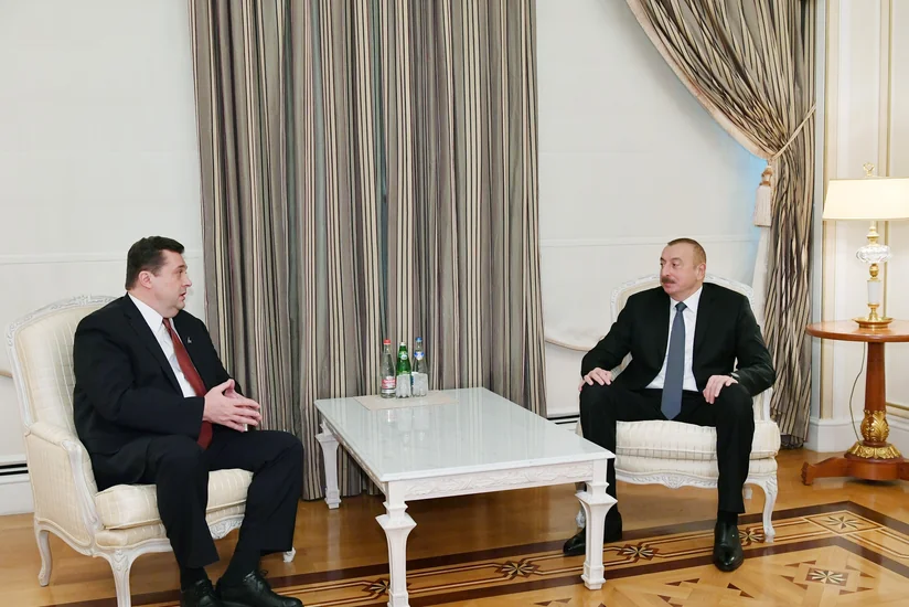 President Ilham Aliyev receives chairman of Russian Union of Journalists