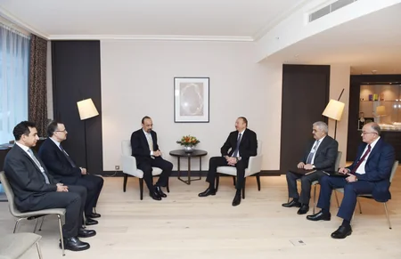 Prezident İlham Əliyev Səudiyyə Ərəbistanının energetika, sənaye və təbii sərvətlər naziri ilə görüşüb - YENİLƏNİB