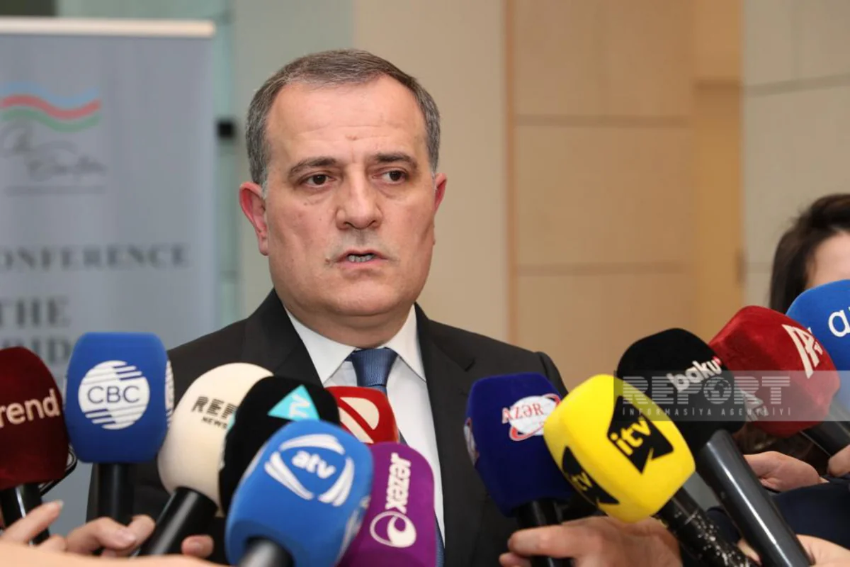 Ceyhun Bayramov: Ermənistan Azərbaycan ərazilərində basdırdığı minaları Laçın dəhlizindən daşıyıb”