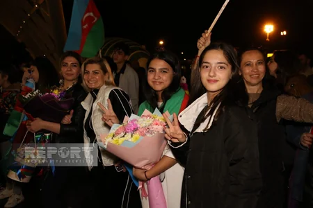 Dünya çempionatında uğurla çıxış edən gimnastlarımız Vətənə dönüblər