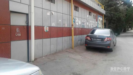 Nəsimi rayonunda sakinləri narahat edən zibil yeşikləri əvvəlki yerinə qaytarılıb